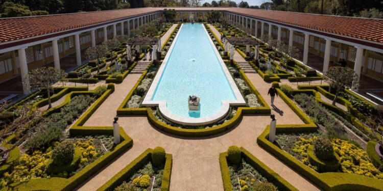 Ο πλουσιότερος άνθρωπος του κόσμου, μια απαγωγή και πώς μέτρησε την αξία της οικογένειας με…φορο-απαλλαγή