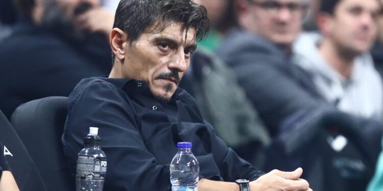 Αυτοβούλως στο Α.Τ. Κηφισιάς ο Δ. Γιαννακόπουλος