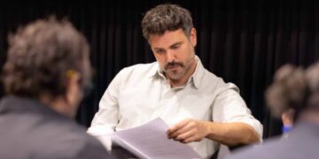 «Γιατί ρε πατέρα;»: Μία κηδεία, τρία αδέρφια και 3.000.000 ευρώ