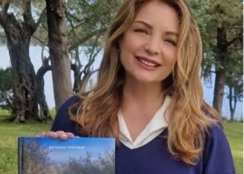 «Στην Κέρκυρα, ο ένας πλάι στον άλλον γράψαμε τα δικά µας τραγούδια»