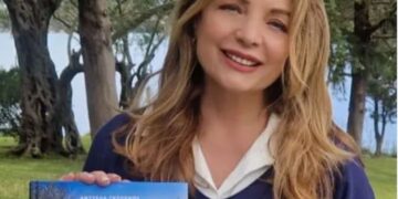 «Στην Κέρκυρα, ο ένας πλάι στον άλλον γράψαμε τα δικά µας τραγούδια»