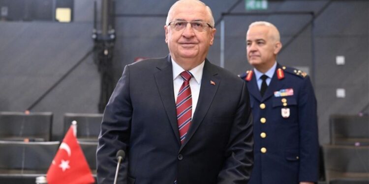 Γκιουλέρ: Η Τουρκία θα πιέσει την Ευρώπη για συμμετοχή στα αμυντικά προγράμματα