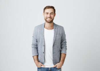 Δεν θέλει τα παιδιά του να έχουν σχέση με την πεθερά του