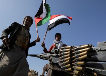 Οι Χούθι διαμηνύουν ότι θα παρέμβουν για να υποστηρίξουν το Ιράν στη σύγκρουση με το Ισραήλ