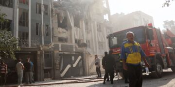 Τουλάχιστον 78 νεκροί και 329 τραυματίες από τις αεροπορικές επιδρομές του Ισραήλ στην Τεχεράνη