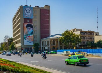 Η επίθεση του Ισραήλ στο Ιράν αυξάνει την πιθανότητα πίεσης για αλλαγή καθεστώτος, δηλώνουν Αμερικανοί αξιωματούχοι