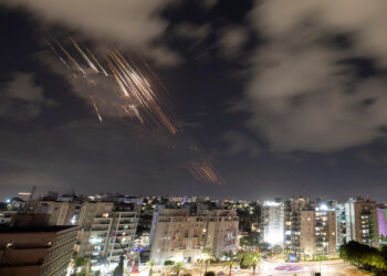 Κυβερνοεπιθέσεις στο Ισραήλ: Αναφορές ότι παραβιάστηκε το Iron Dome από φιλοϊρανικές ομάδες χάκερ