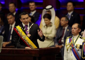 Το κοινοβούλιο ενέκρινε αναθεώρηση άρθρων του Συντάγματος για να επιτραπεί η παρουσία ξένων στρατιωτικών βάσεων