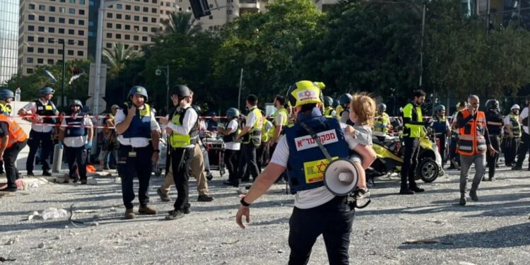 Άρχισε εσπευσμένη απομάκρυνση όσων υπηκόων τους ήθελαν να φύγουν από το Ισραήλ