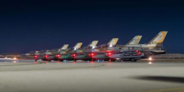 Το Ισραήλ έδωσε εικόνες και βίντεο των μαχητικών που χτύπησαν το Ιράν