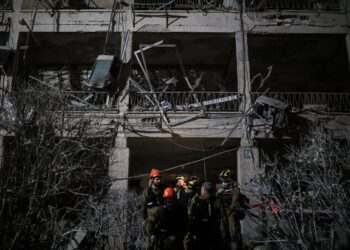 Και νέες ισχυρές εκρήξεις στο κεντρικό Ισραήλ