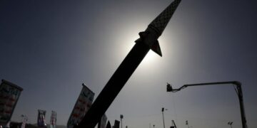 Αναχαιτίστηκε βαλλιστικός πύραυλος που εκτοξεύτηκε από τους Χούθι της Υεμένης