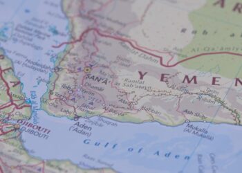 Πλήγματα σε αμερικανικά πλοία στην Ερυθρά Θάλασσα εάν οι ΗΠΑ συμμετάσχουν στις ισραηλινές επιθέσεις κατά του Ιράν