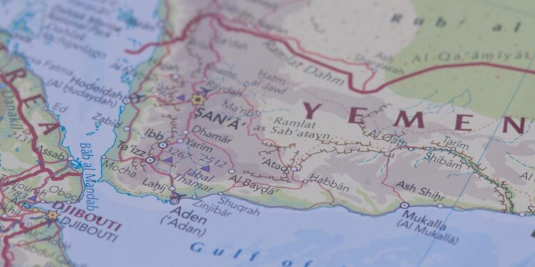 Πλήγματα σε αμερικανικά πλοία στην Ερυθρά Θάλασσα εάν οι ΗΠΑ συμμετάσχουν στις ισραηλινές επιθέσεις κατά του Ιράν