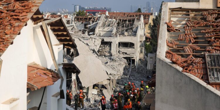 Στους 3 οι νεκροί από τις πυραυλικές επιθέσεις του Ιράν στο Ισραήλ