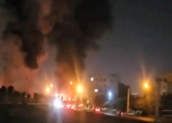 Το Ισραήλ λέει ότι έπληξε δύο ιρανικά μαχητικά αεροσκάφη σε αεροδρόμιο της Τεχεράνης