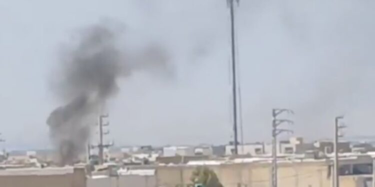 «Ισχυρές εκρήξεις» ακούστηκαν στο νοτιοδυτικό Ιράν