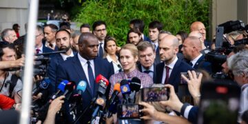 Γενεύη: «Συζητήσαμε τρόπους για μια λύση μέσω διαπραγματεύσεων στο πυρηνικό πρόγραμμα του Ιράν»