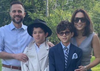 Καλομοίρα: Η ανάρτηση για την αποφοίτηση των γιων της