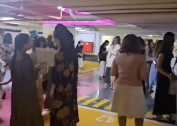 Οι Ισραηλινοί τραγουδούν στα καταφύγια (βίντεο)