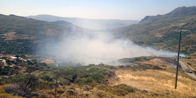 Μήνυμα από το 112 για τη φωτιά στο Λασίθι