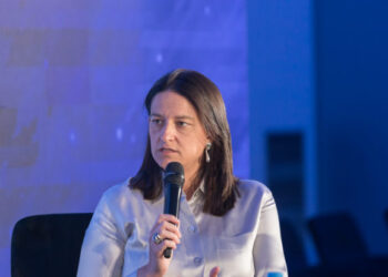 «Επενδύουμε στο ανθρώπινο δυναμικό, αλλιώς η ανάπτυξη φτάνει σε ταβάνι»