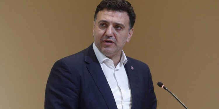 Στον Θάλαμο Επιχειρήσεων του Λιμενικού ο Β. Κικίλιας