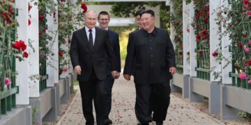 Ο Κιμ Γιονγκ Ουν δεσμεύτηκε ότι θα υποστηρίξει άνευ όρων την Ρωσία στον πόλεμο με την Ουκρανία