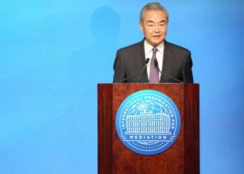 Oι σχέσεις με τις ΗΠΑ πρέπει να επανέλθουν στον «σωστό δρόμο»