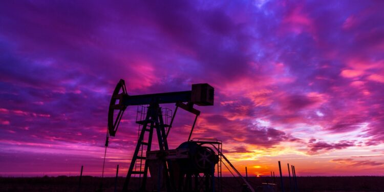 Πετρέλαιο: Βουτιά στις τιμές παρά τα νέα φονικά πλήγματα