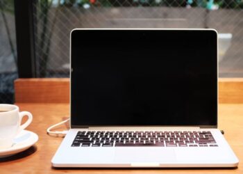 Από «κόσκινο» τα οικονομικά προγράμματα των κομμάτων