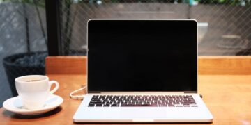 Από «κόσκινο» τα οικονομικά προγράμματα των κομμάτων