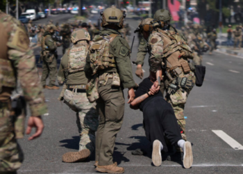 Επεισόδια στο Λος Άντζελες: Τα συγχαρητήρια του Τραμπ στην Εθνοφρουρά