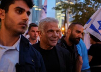 Ο ηγέτης της αντιπολίτευσης ζητά εμπλοκή των ΗΠΑ στην κρίση με το Ιράν