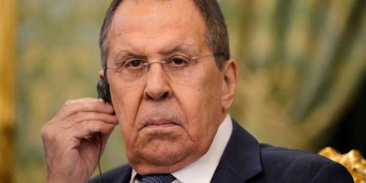 Ρωσία: Το Υπουργείο Εξωτερικών ζητά παύση των προκλητικών ενεργειών στη σύγκρουση Ιράν – ΗΠΑ