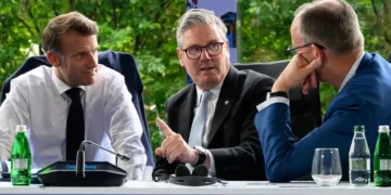 Τηλεφωνική συνομιλία Μακρόν, Μερτς και Στάρμερ