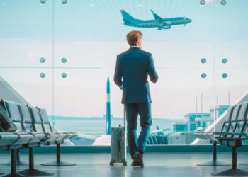 The story of the bigamist businessman with women in Greece and the Netherlands – How it was uncovered, he paid €30,000 in damage