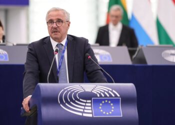 Ο Γ. Μανιάτης ζητά κατεπείγουσα συζήτηση στο Ευρωκοινοβούλιο για την Ιερά Μονή Σινά