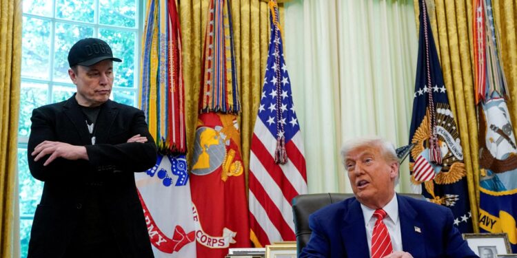 Μασκ: «Ο Τραμπ είναι στη λίστα Επστάιν»