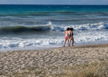 Weather: Warm temperatures and meltemia winds until Sunday – Where rain is expected