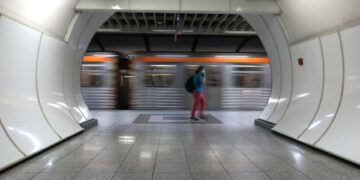 Πιλοτική 24ωρη λειτουργία μετρό, τραμ και λεωφορείων στην Αθήνα για ένα Σάββατο