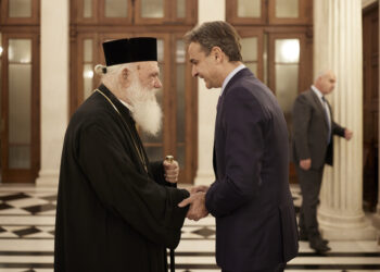 Δείπνο Μητσοτάκη – Ιερώνυμου στον Λυκαβηττό