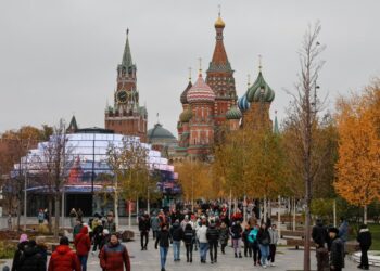 Πώς ο πόλεμος στην Ουκρανία έχει μειώσει τις κοινωνικές ανισότητες στη Ρωσία