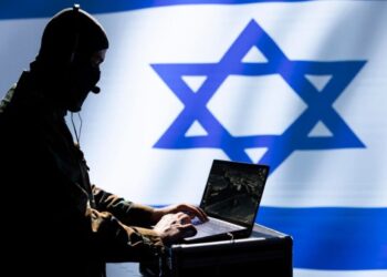 Ισραηλινοί πράκτορες απειλούσαν Ιρανούς στρατηγούς για να αποκηρύξουν το καθεστώς Χαμενεΐ