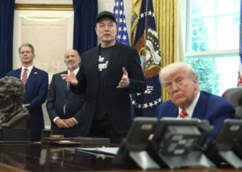 Ο άγριος καβγάς του Έλον Μασκ με τον Σκοτ Μπέσεντ στον Λευκό Οίκο