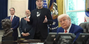 Ο άγριος καβγάς του Έλον Μασκ με τον Σκοτ Μπέσεντ στον Λευκό Οίκο