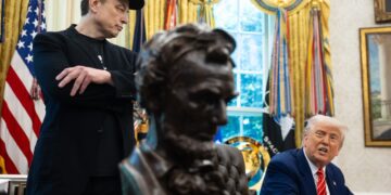 Τραμπ για Μασκ: «Έχει χάσει το μυαλό του, ο καημένος έχει πρόβλημα»