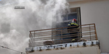 Μία νεκρή ύστερα από φωτιά σε σπίτι