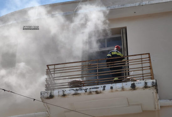 Μία νεκρή ύστερα από φωτιά σε σπίτι