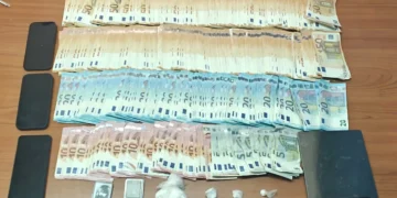 Ο διακινητής ναρκωτικών οδηγούσε χωρίς δίπλωμα λόγω μέθης